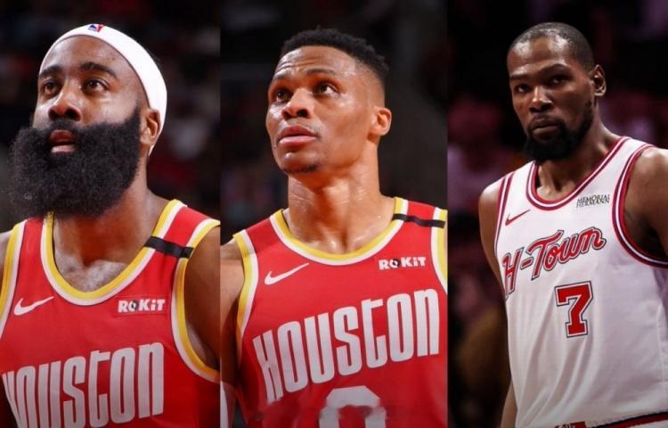 杜兰特本赛季第20次砍下30+，是火箭队史自2020年的哈登（44场）和威少（2