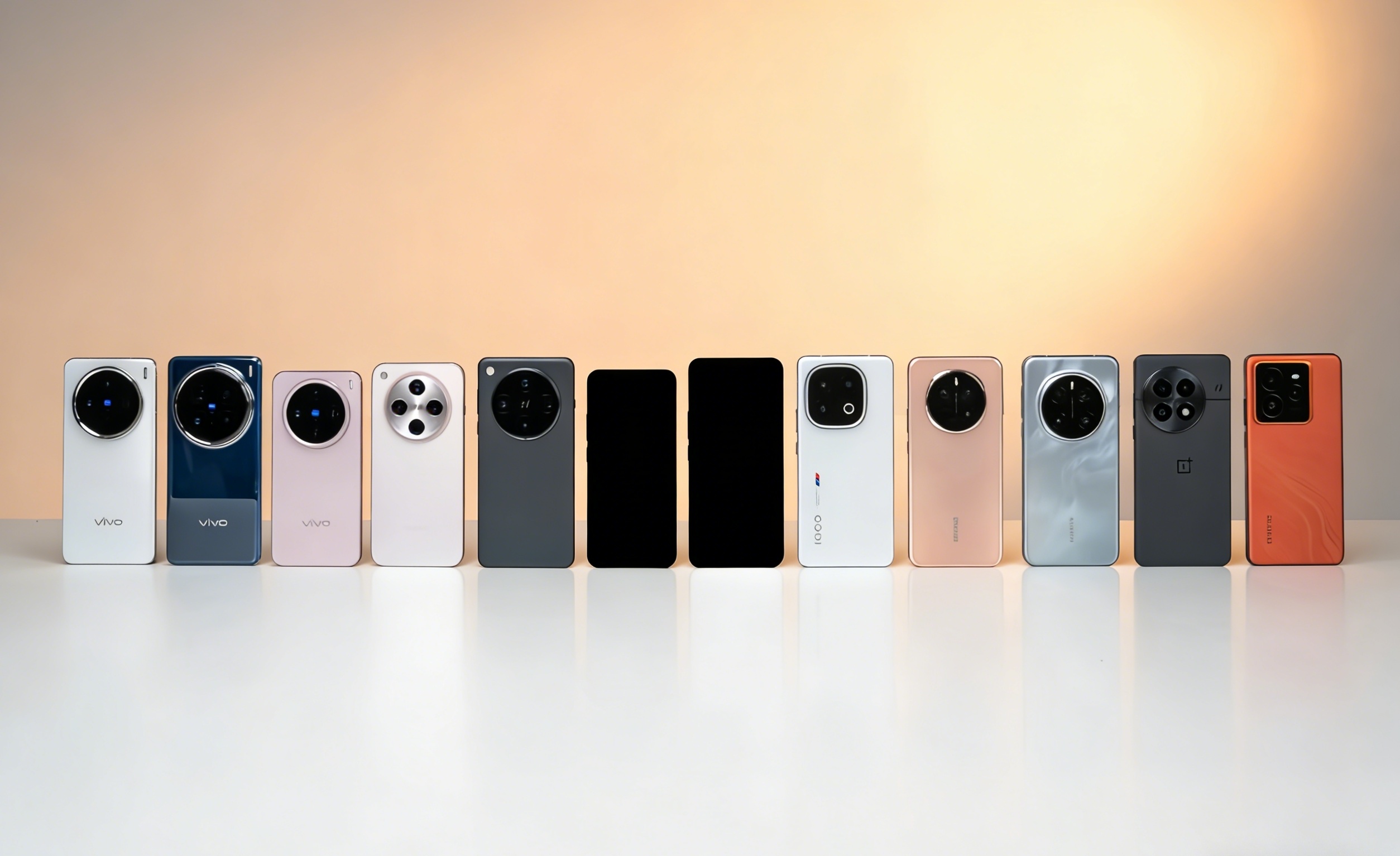 26年开年中端机怎么选 最近正好在给爸妈挑手机做新年礼物，我主要看重三方面的配置