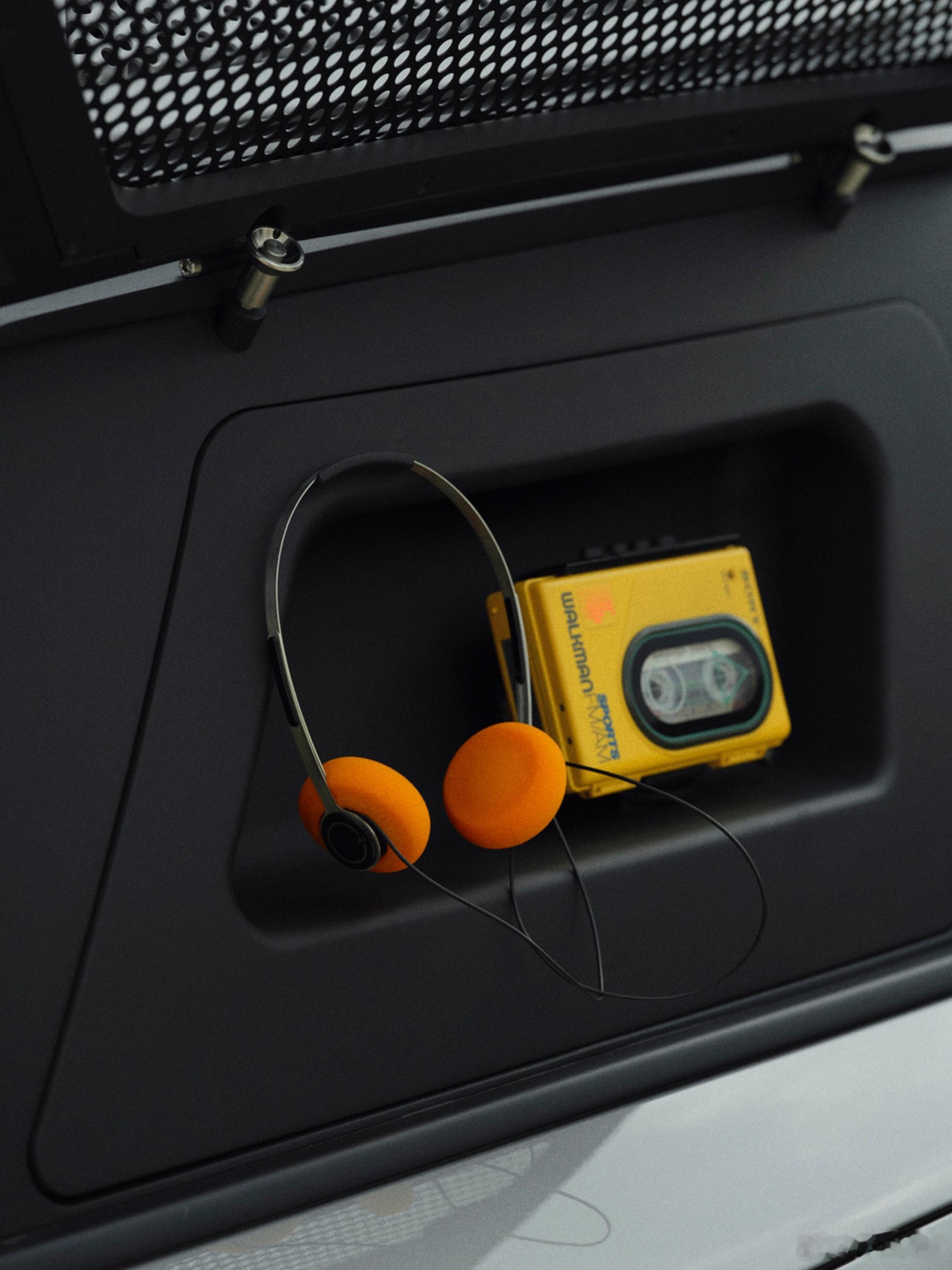 MINI在此次北京车展全球首发的亮点车型：MINI×VAGABUND创意展车。这