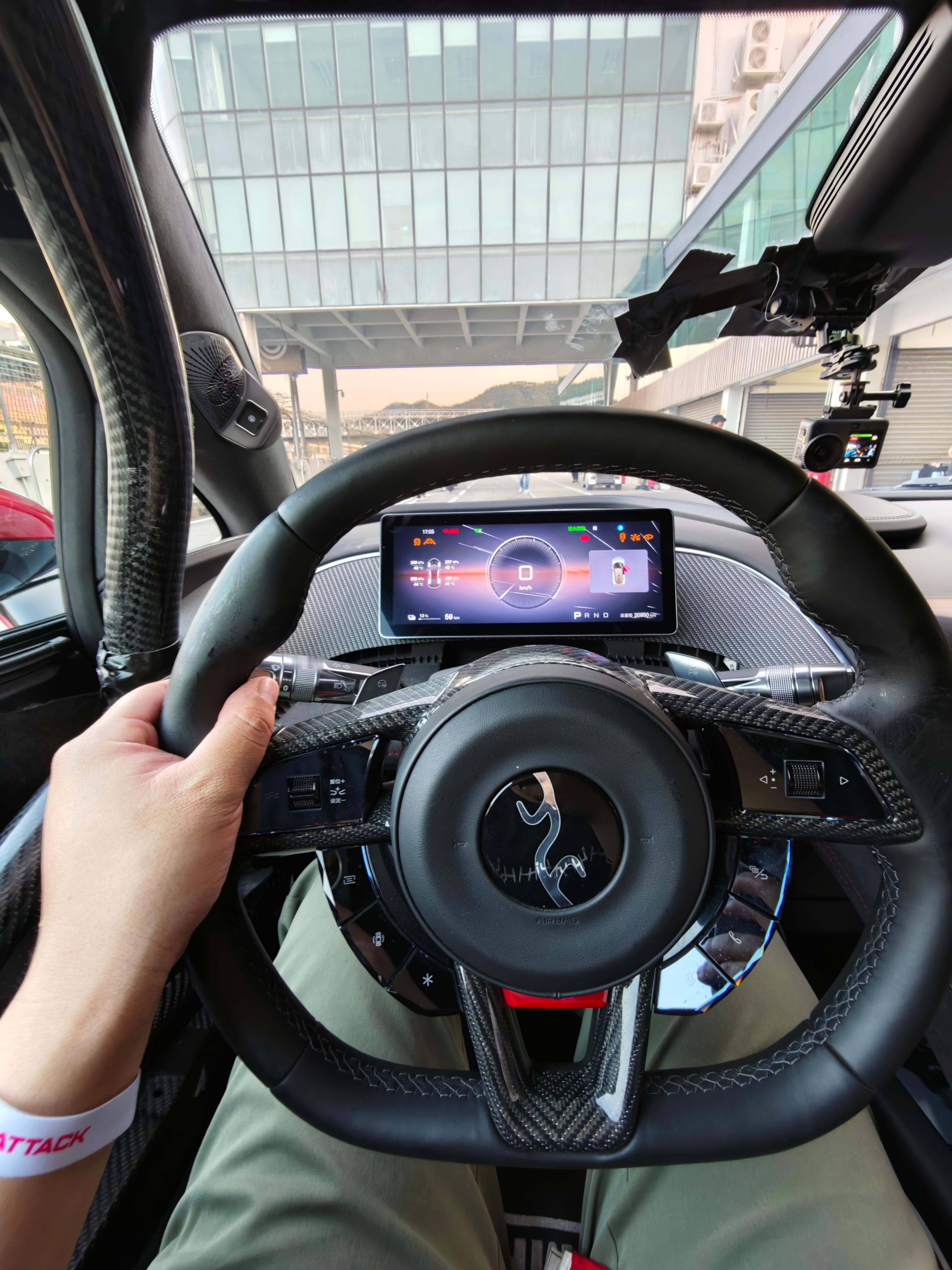 也是开过3000马力的车了，希望早日突破500kph 珠海·珠海国际赛车场