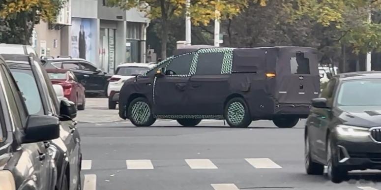 D19还没上市呢，零跑的MPV也要来了，据说是对标理想MEGA去做的 