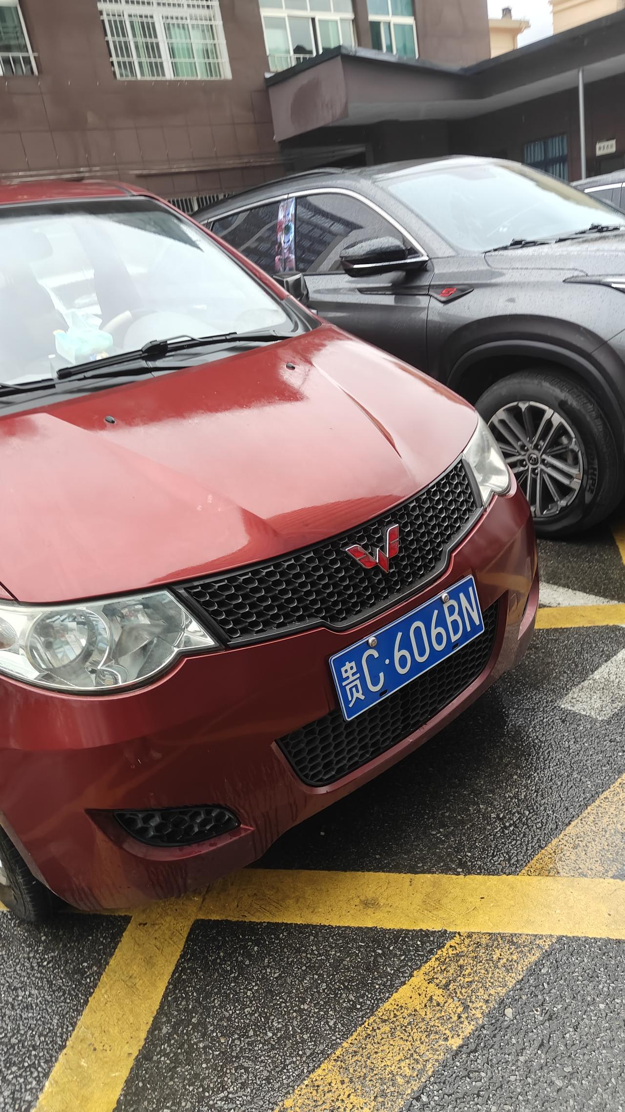 五菱也是合资
你不知道吧
全称是上汽通用五菱