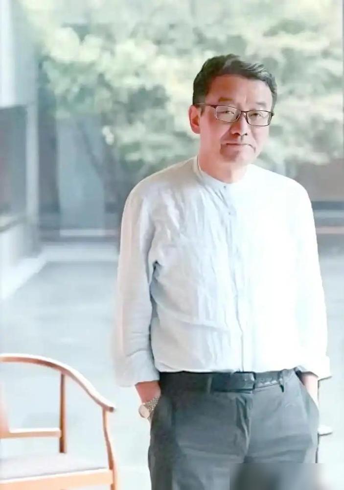 复旦王德峰教授：“2000年我母亲去世，2006年父亲去世。

前两年外婆走的时