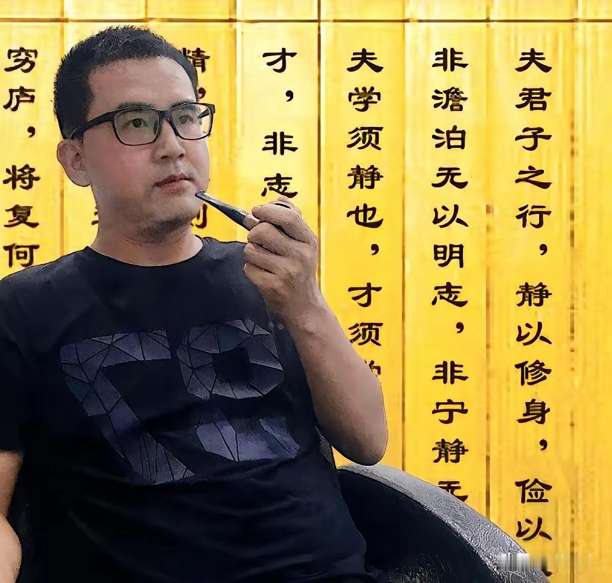 呵呵，梦若神机由空翻多，从绝对空头变死多头：满仓和主力死嗑，比谁熬得久。

神机