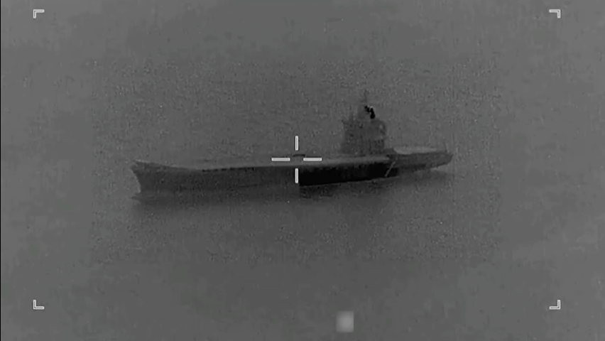 美军中央司令部称: 今天，一艘伊朗无人机航母（大小与二战时期的航空母舰相仿）遭到