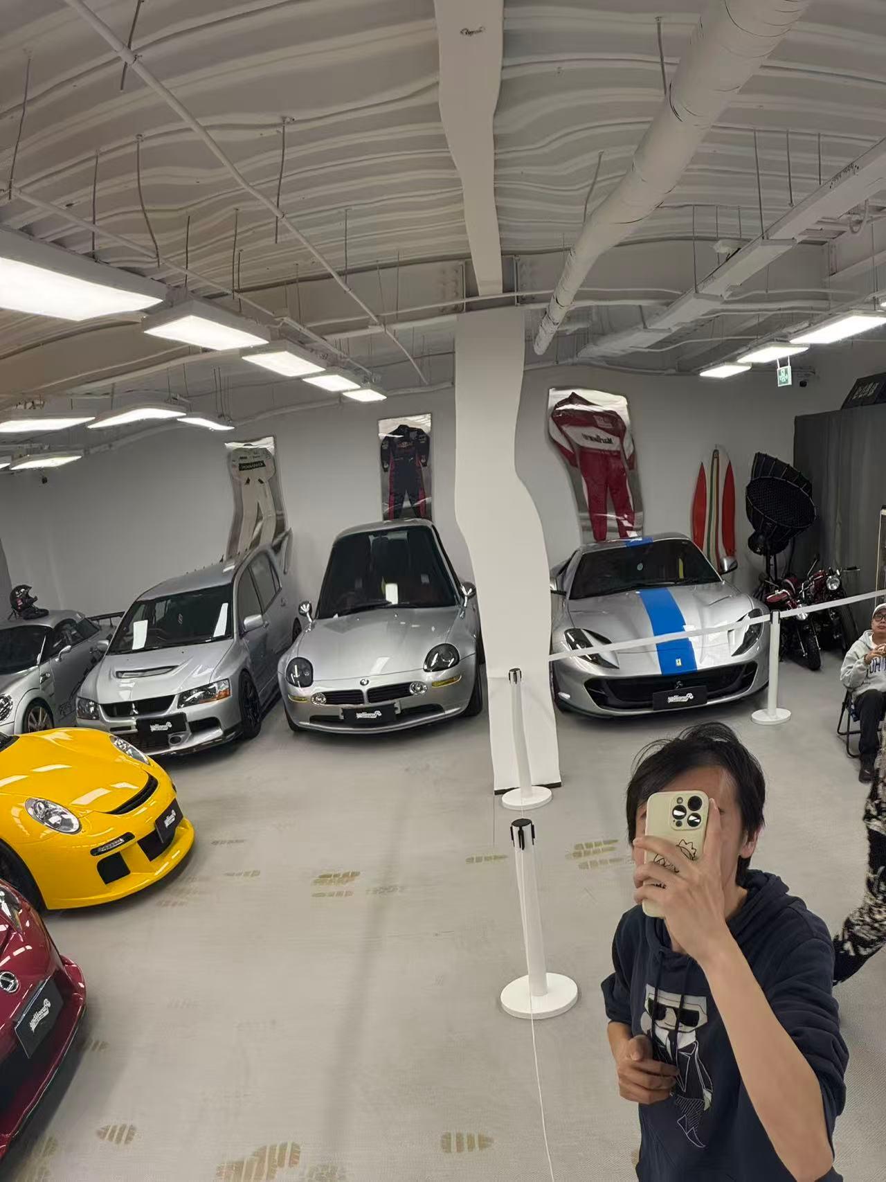 BMW Z8 Walk-Through Coupé ​​​