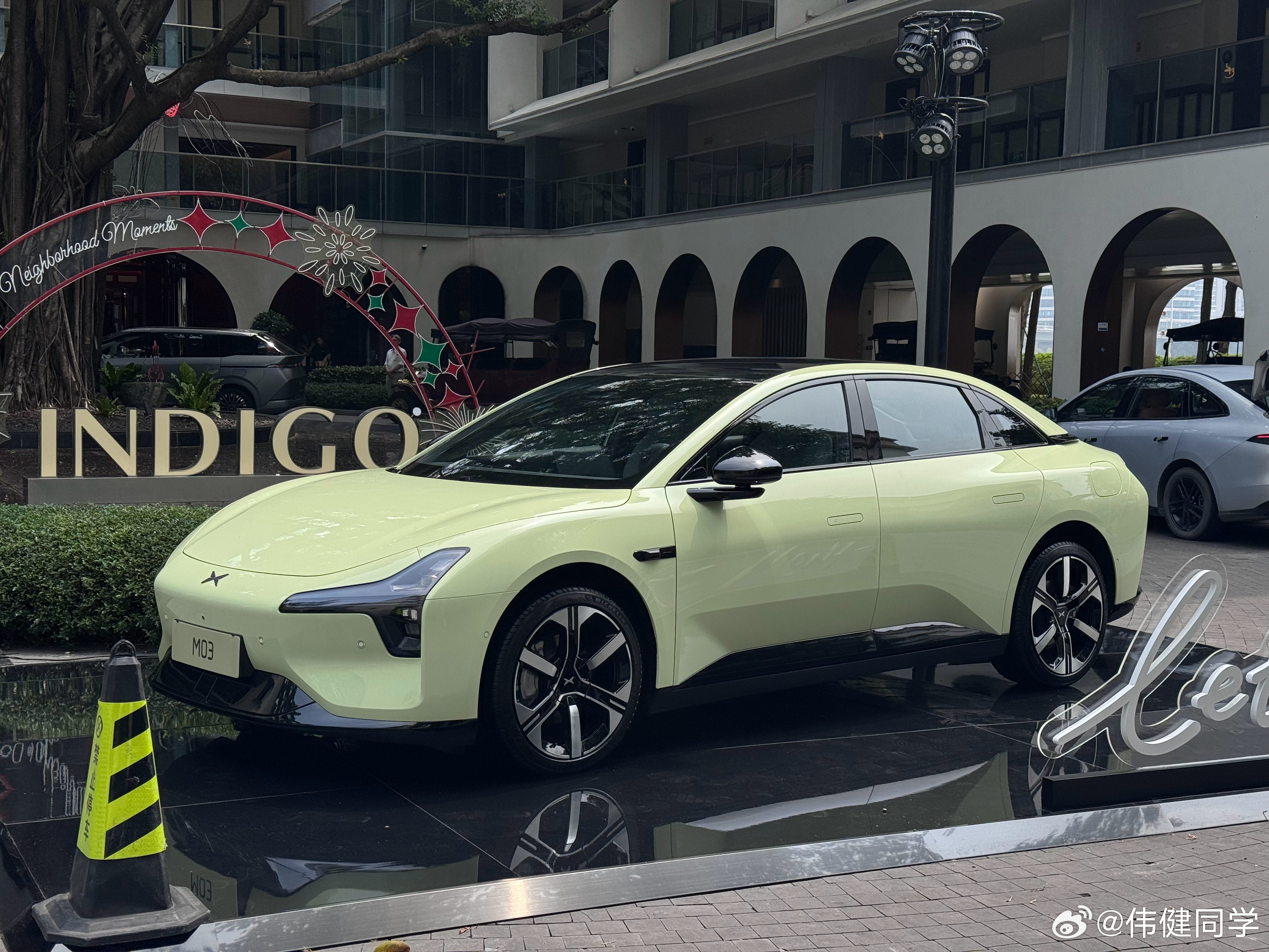 ？？我这刚来看牛油果绿的新款M03，这不带伪装车衣的D03就来了不过这车终点还是