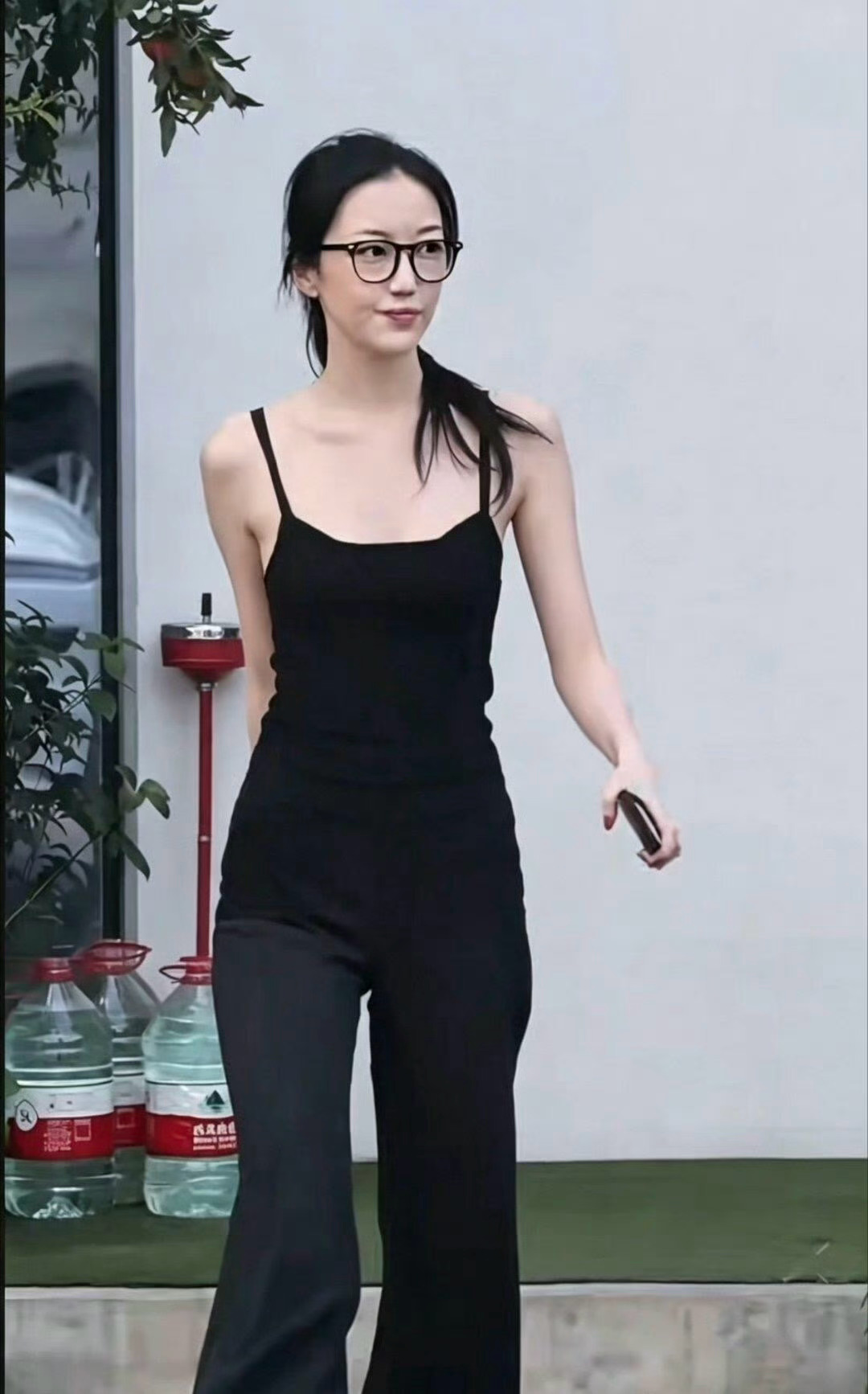 王菲基因发力了我去李嫣长这样了 
