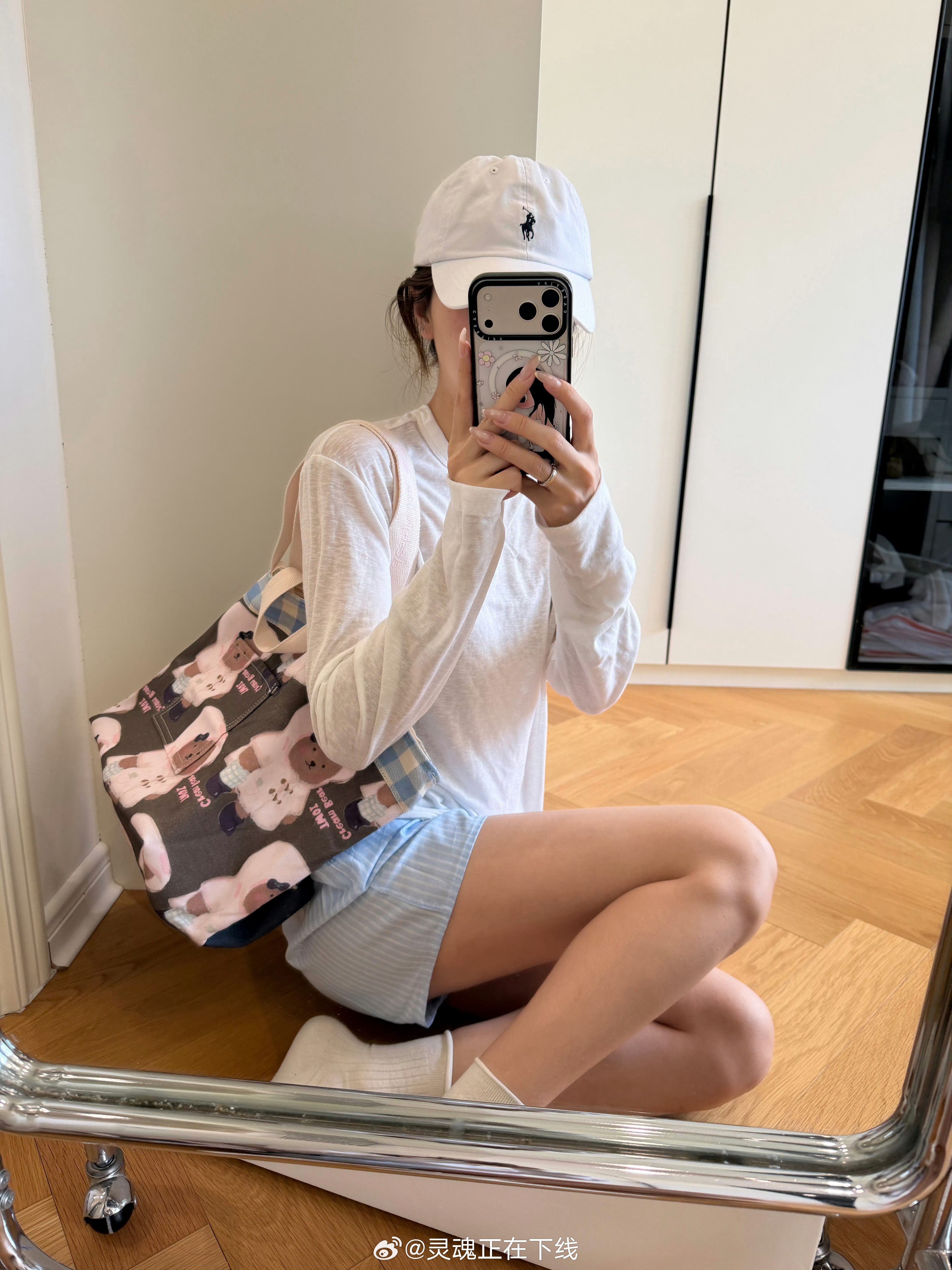 富人新标识：iPhone戴casetify手机壳！ 