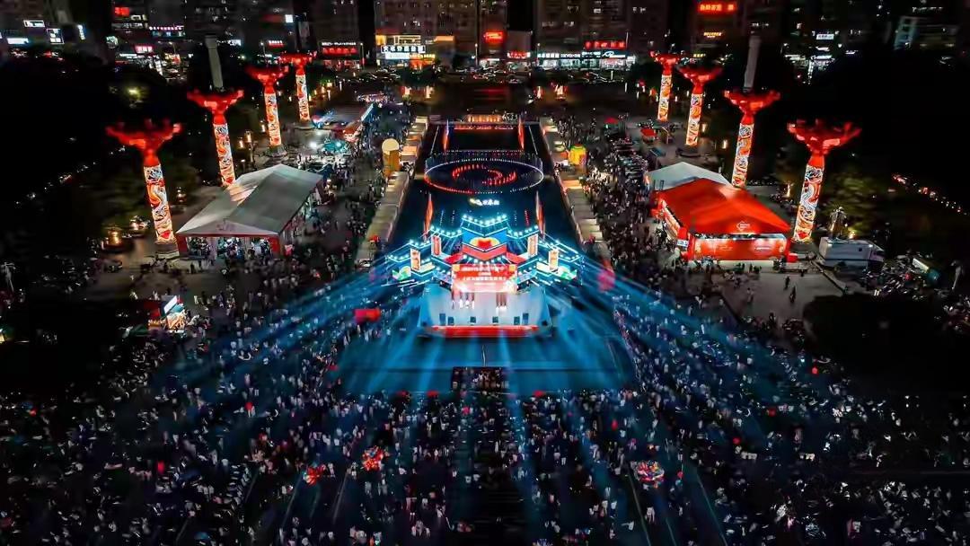 广东揭阳古城学宫广场灯光夜景！