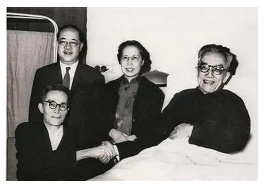 1949年，梅贻琦作为中国代表团首席代表，前往巴黎参加联合国教科文组织大会。

