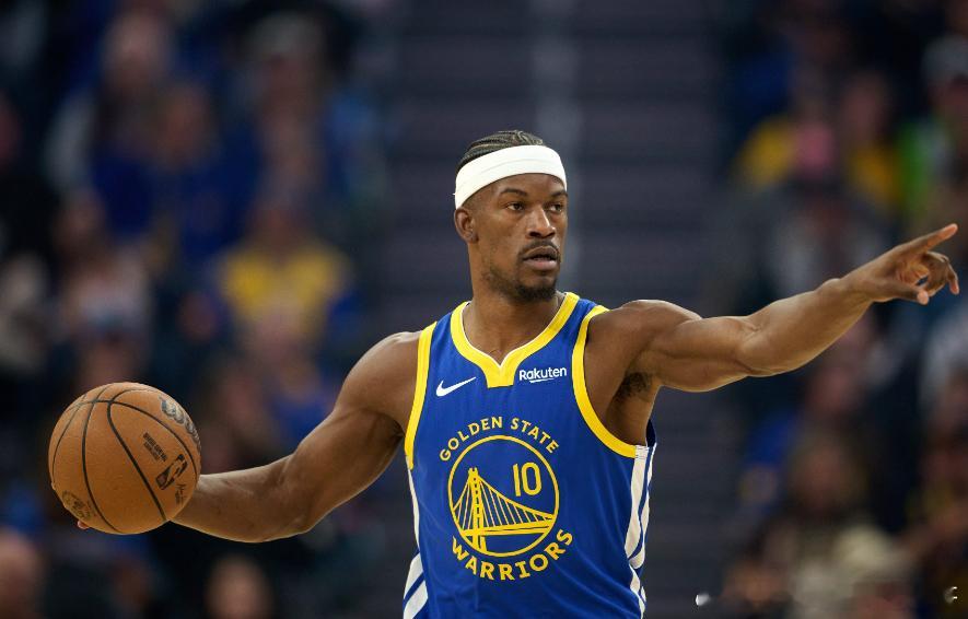 NBA常规赛，勇士在客场以120-107击败篮网。此役，巴特勒出战31分钟，投篮