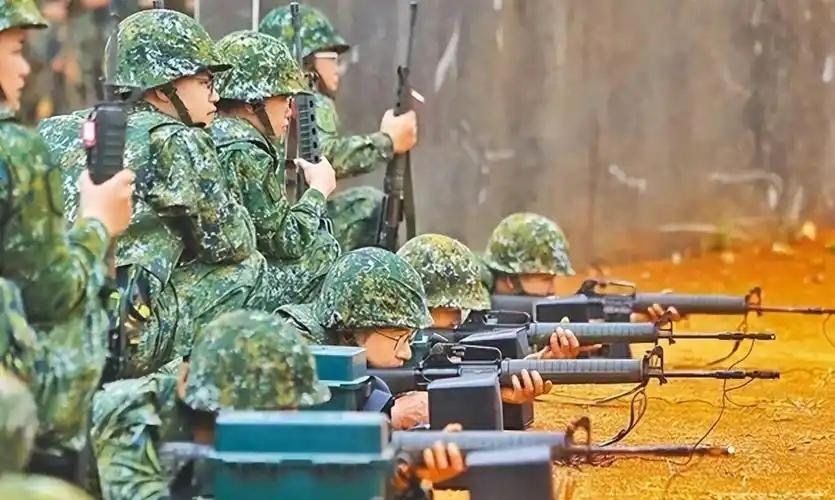 “宁可台湾不长草，也要解放台湾岛”，这句流传甚广的硬话，听着扎心，其实道出的是一