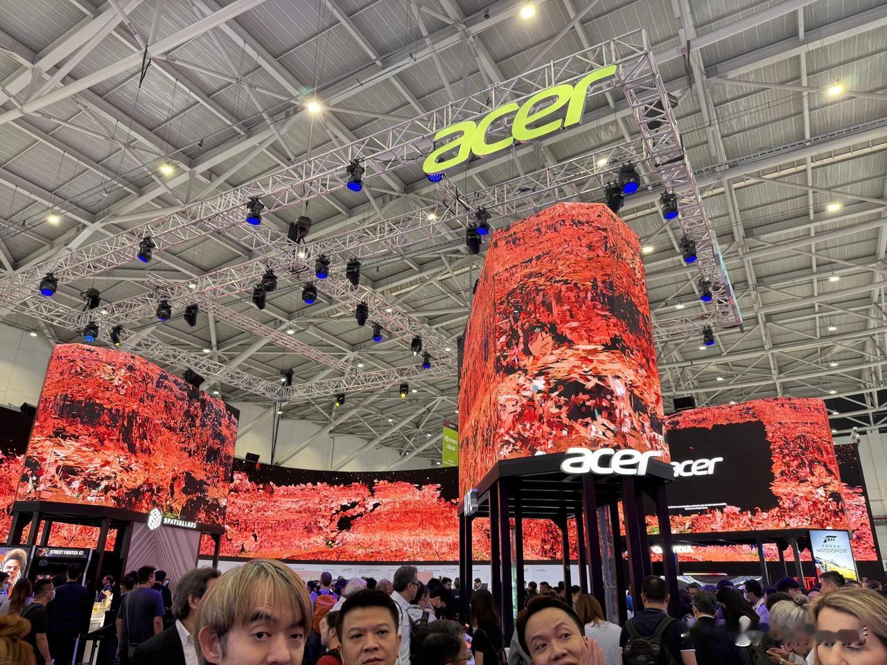 台北电脑展acer展台，裸眼3D相机直接拍摄裸眼3D素材，可以兼顾摄像头功能#a