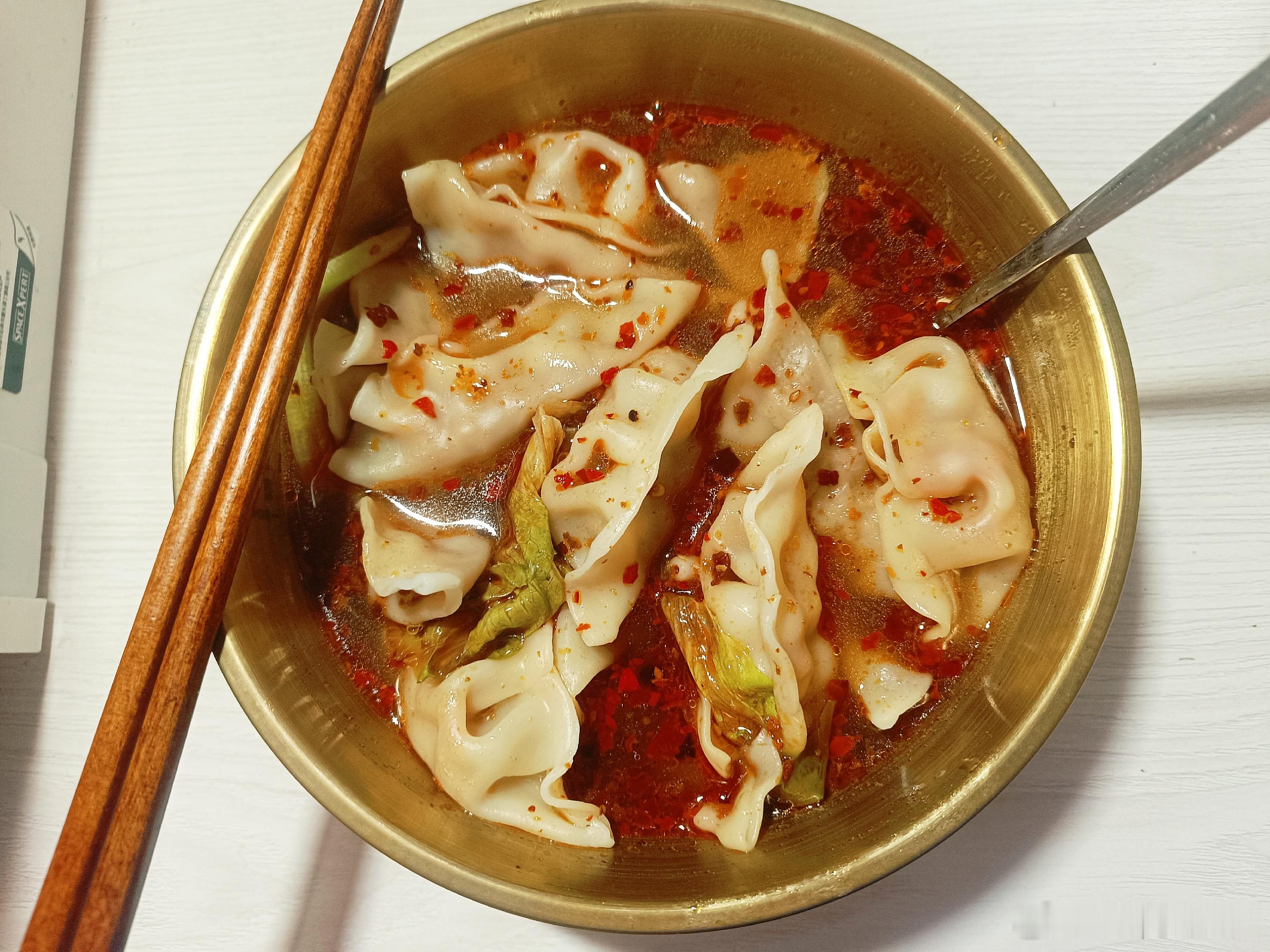 酸汤饺子与鸡蛋饼☺️ ​​​