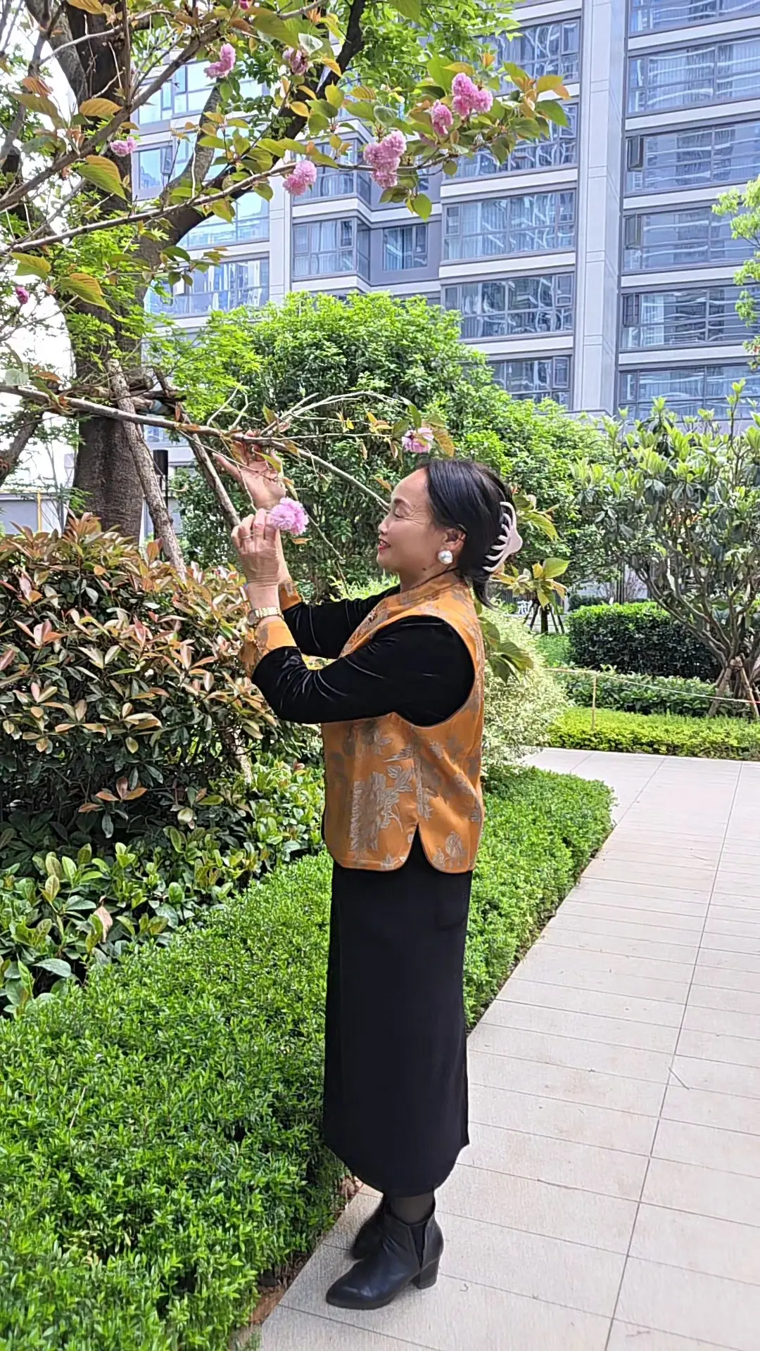 《爱在路上千万里》还是老歌好听❤️❤️❤️