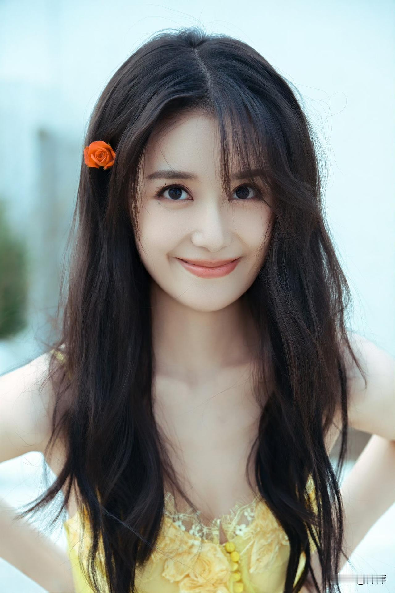 蒋依依.眼睛太迷人了