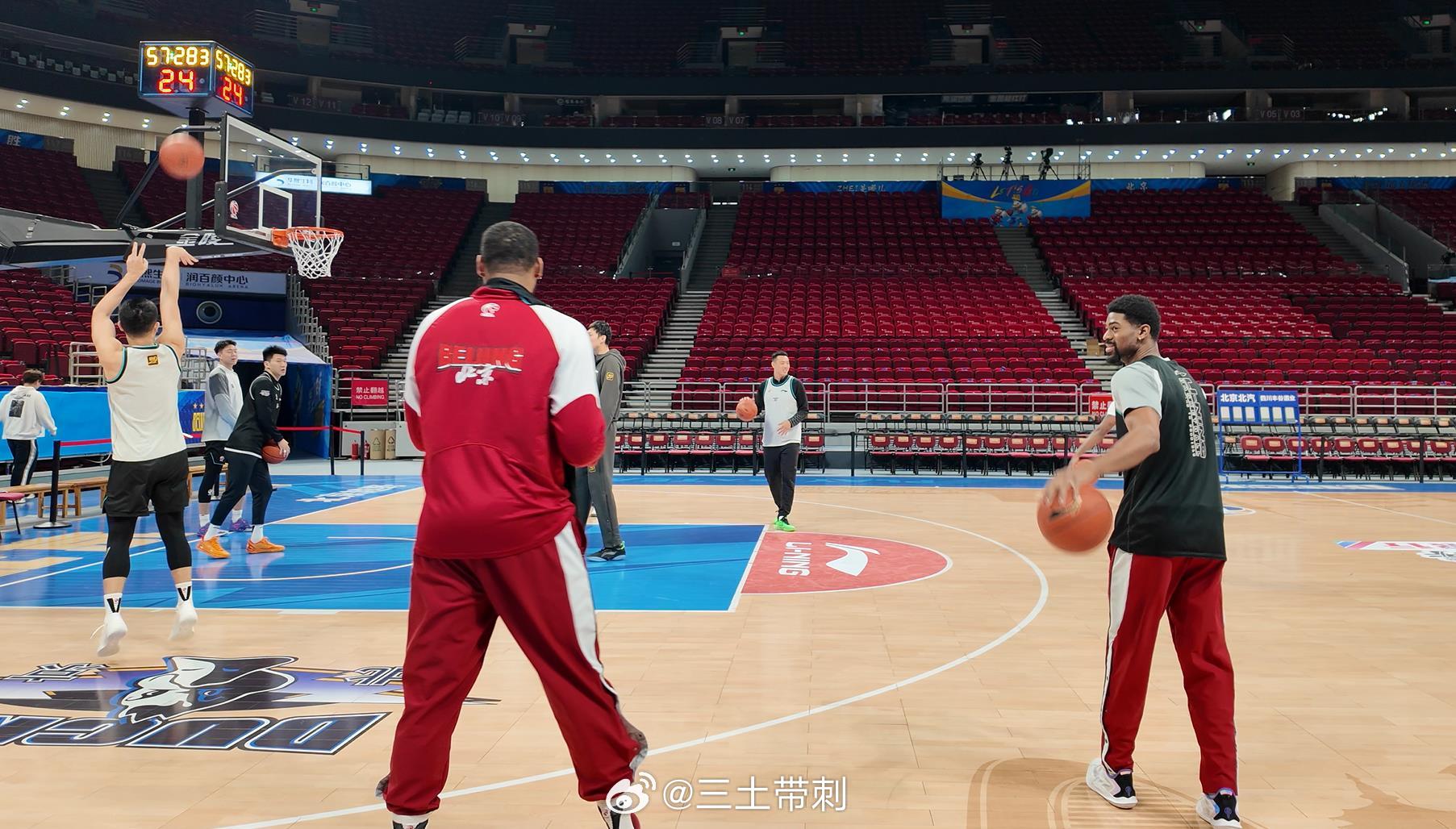 北京男篮vs天津男篮 许导，今天真喜庆！