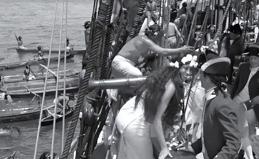 英国流放221名女囚去澳洲，下船时全员怀孕，竟生出一个发达国家 。
1790年6