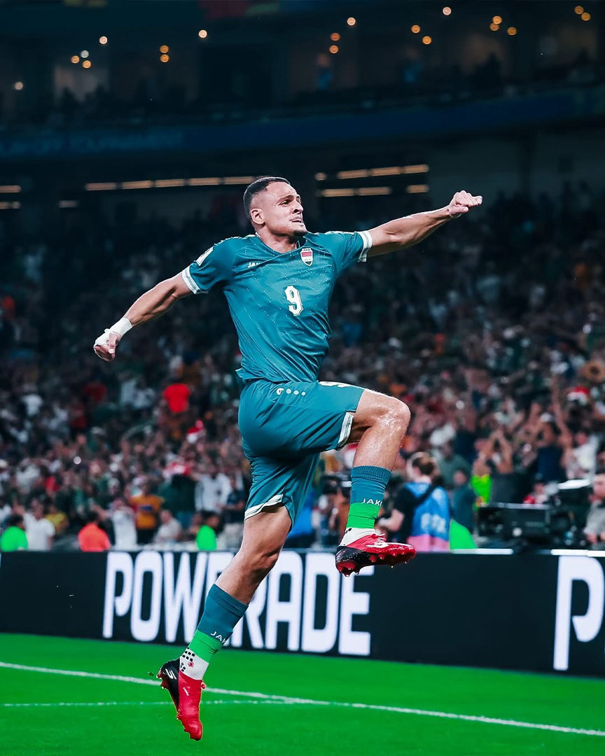 效力英冠球會葉士域治嘅射手艾咸瑪迪（Ali Al-Hamadi）9分鐘就替伊拉克