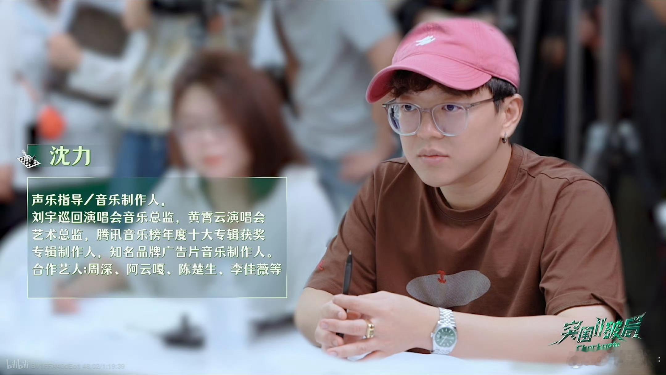 这俩土🐶也配做突围老师？？？一坨更比一坨臭 
