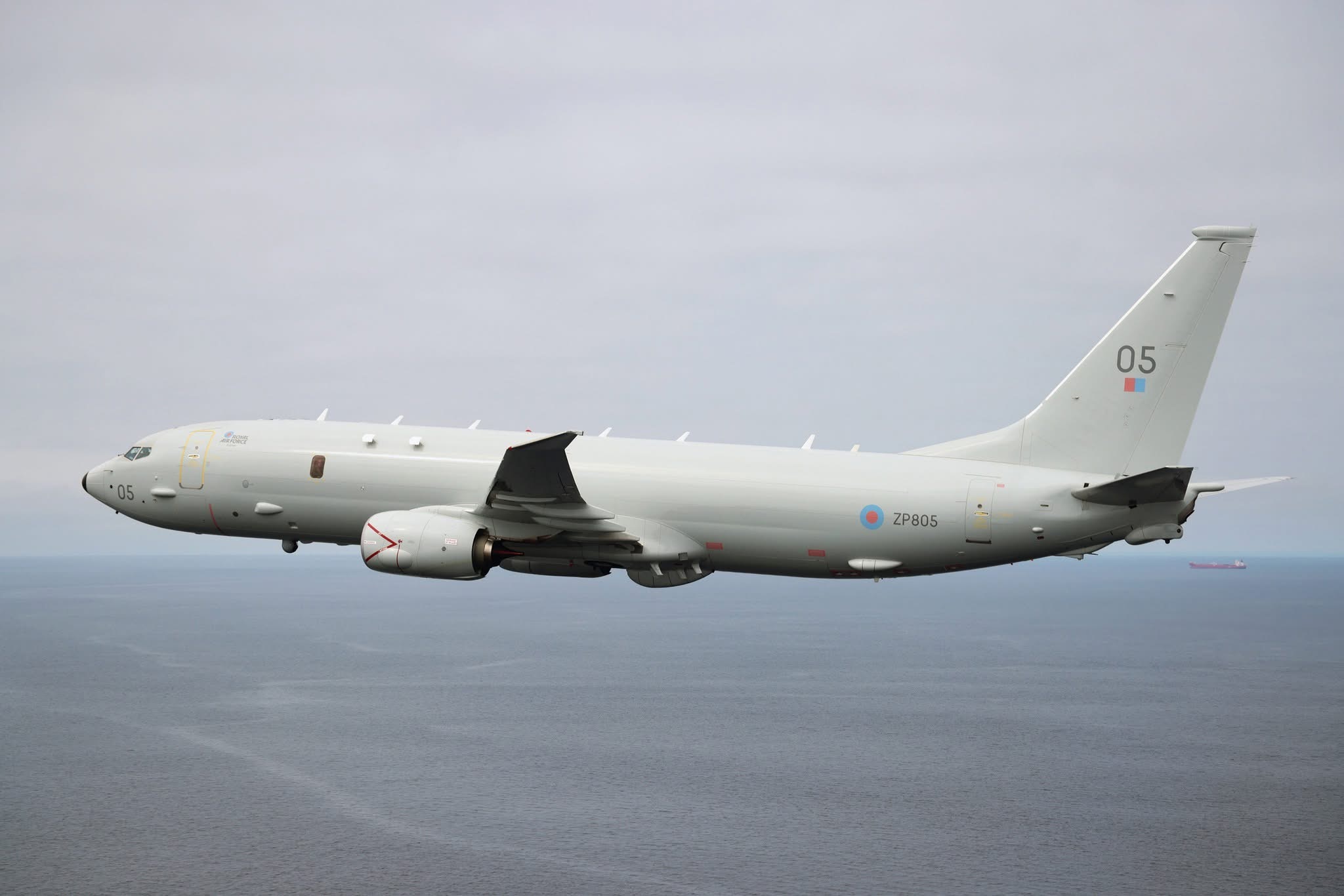 英国皇家空军（RAF）P8空对空摄影好图为皇家海军（RN）拦截俄“影子舰队”提供
