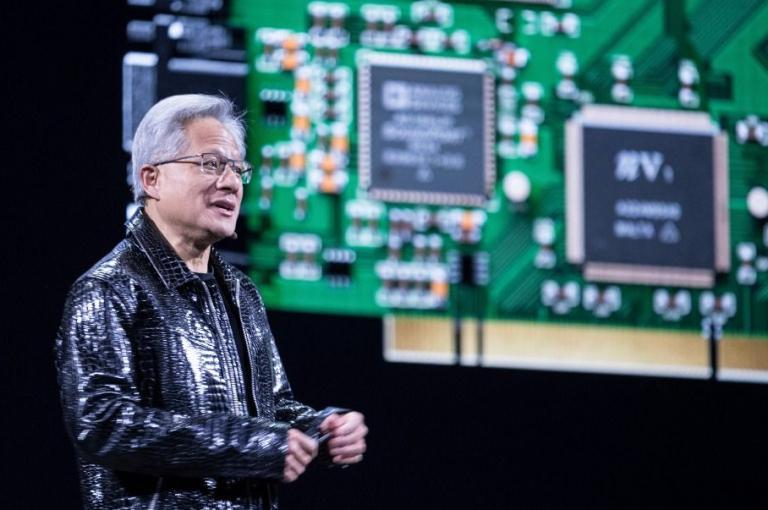 黄仁勋谈华为新突破 英伟达CEO黄仁勋最新发声！华为芯片技术突破引发行业震动！黄