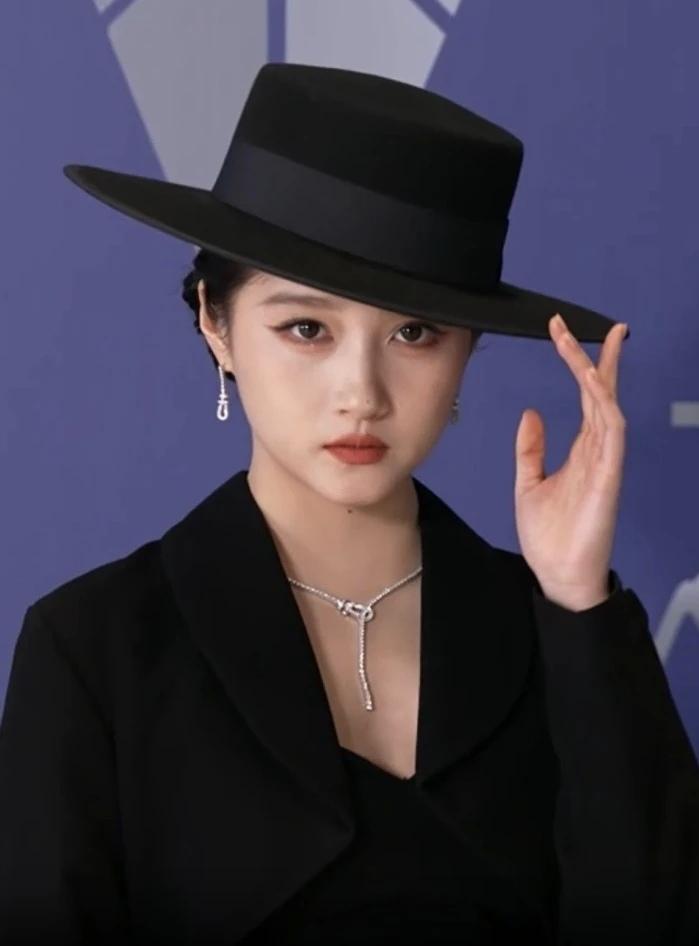 时尚32周年时尚之夜明星红毯生图怼脸拍。