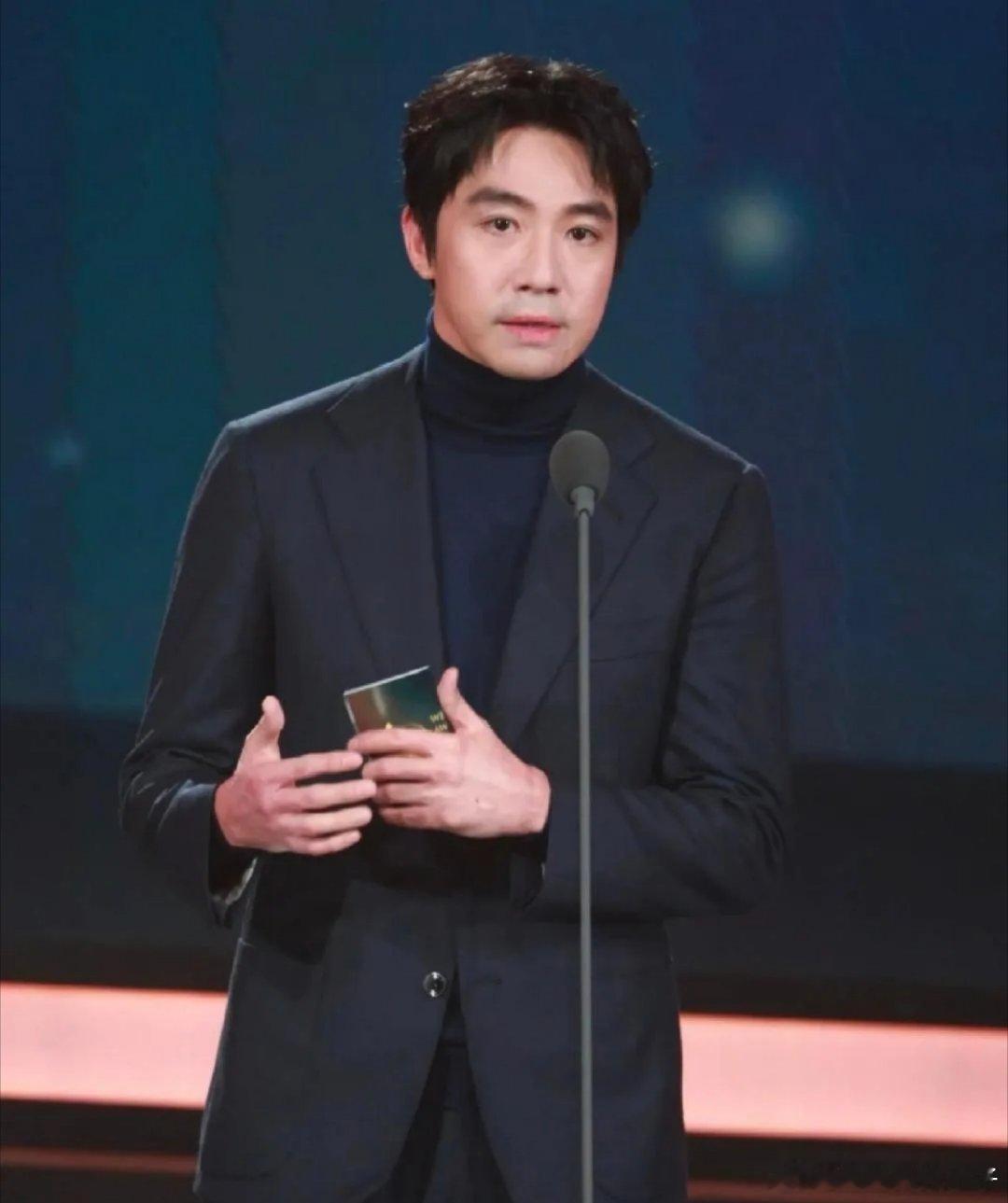 有谁能来告诉我一下，俞灏明官宣结婚的对象是谁吗？怎么几天过去了，还没有人出来认领