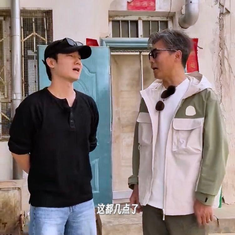 十个勤天下枣了 谁懂啊十个勤天的梗也太密了，蒋敦豪对着李乃文说的好早直接变成好枣