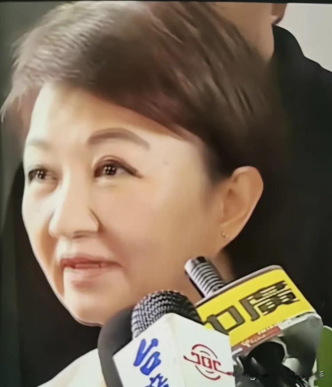卢秀燕赢得了利益，其实输掉了人品。周锡玮在中天新闻直接问卢秀燕，你口口声声要八九