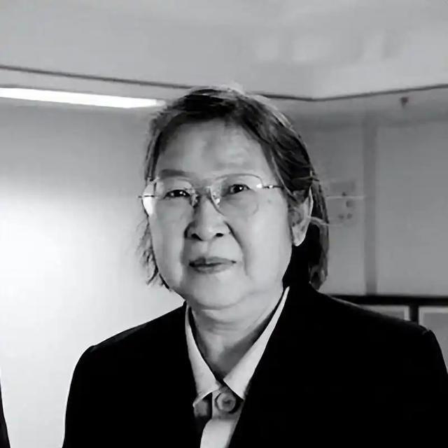 1976年李敏含泪质问：我哥哥还活着，为何守灵名单没他？隐姓埋名30年的导弹功臣