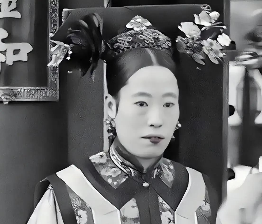 武昌起义爆发后，清廷统治摇摇欲坠。但是，还有一帮王公贵族，以良弼为代表，要对革命