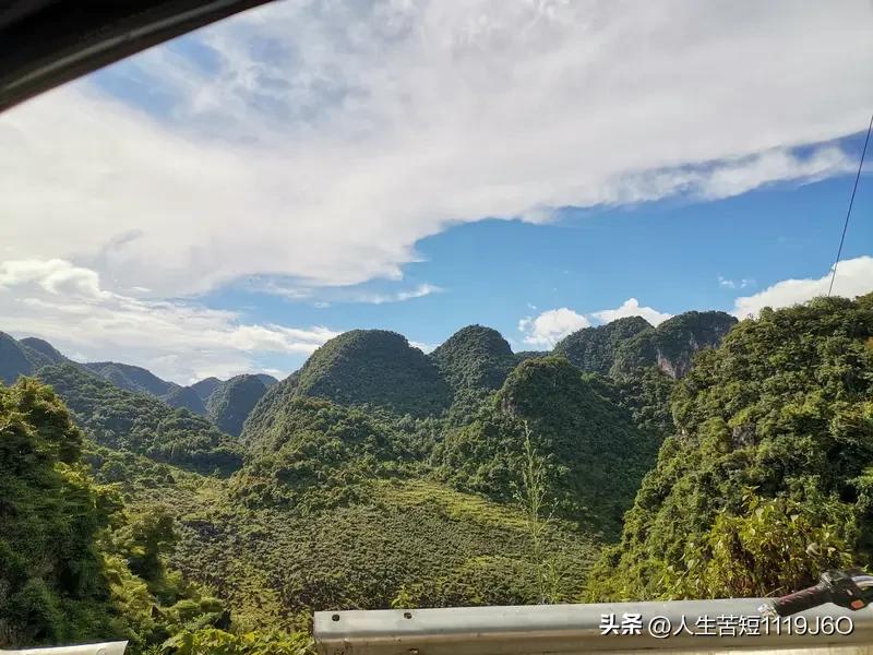 把自己在旅途中的趣事和美景都分享出来。为了写好它，我查阅了好多资料，仔细回忆旅途