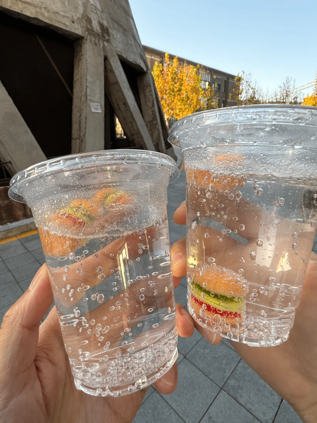 快乐的像气泡水的一天