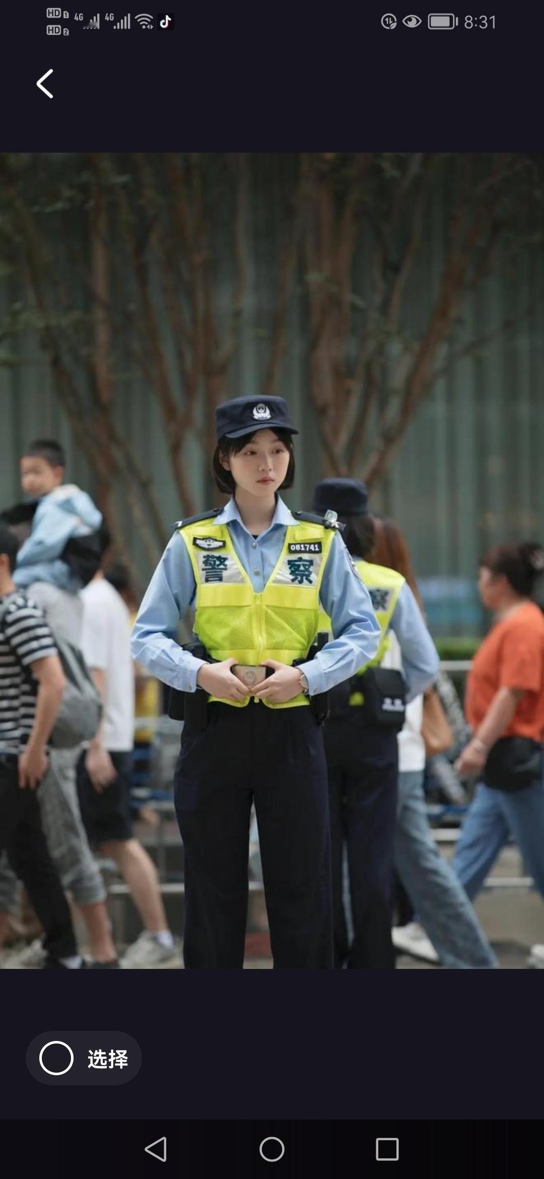 上海女学警在国庆假期中不仅美丽飒爽，还展现了非凡的警察技能，成为城市一道亮丽的风