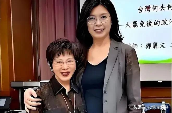 所谓一中各表的模糊立场，就是陷入民进党设定的框架内，没有自己的立场，民众凭什么要