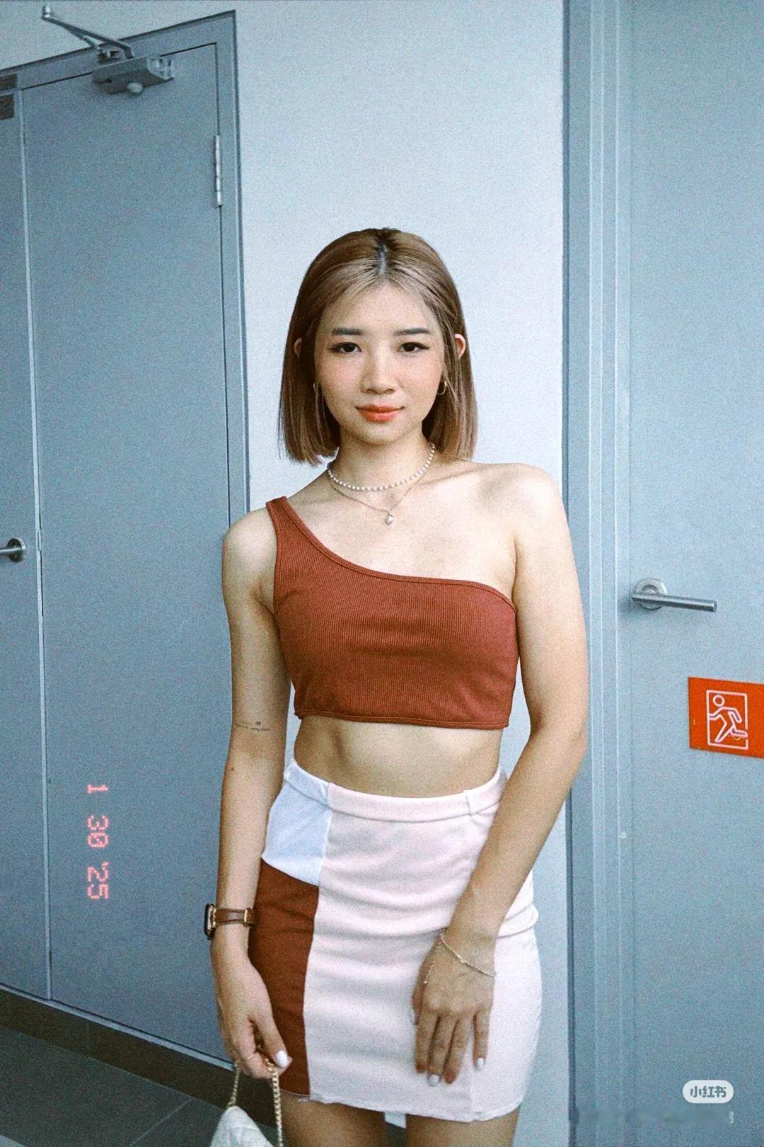 话说大马近几年就推出了许多样靓身材正，气质也相当不错的新晋博主，而小辣椒就是其中