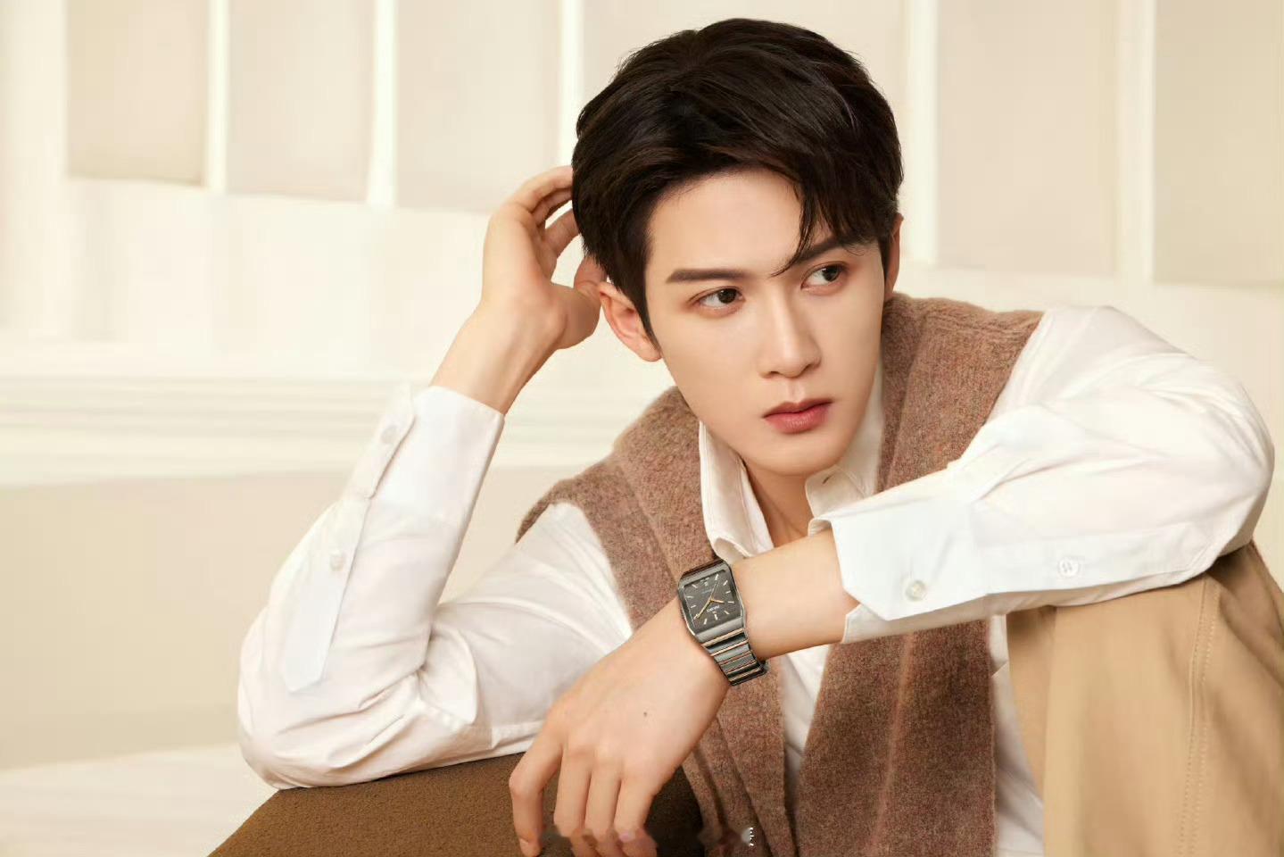 特别适合跟我回家或者一起度假的样子檀健次 ‖rado瑞士雷达表全球代言人檀健次