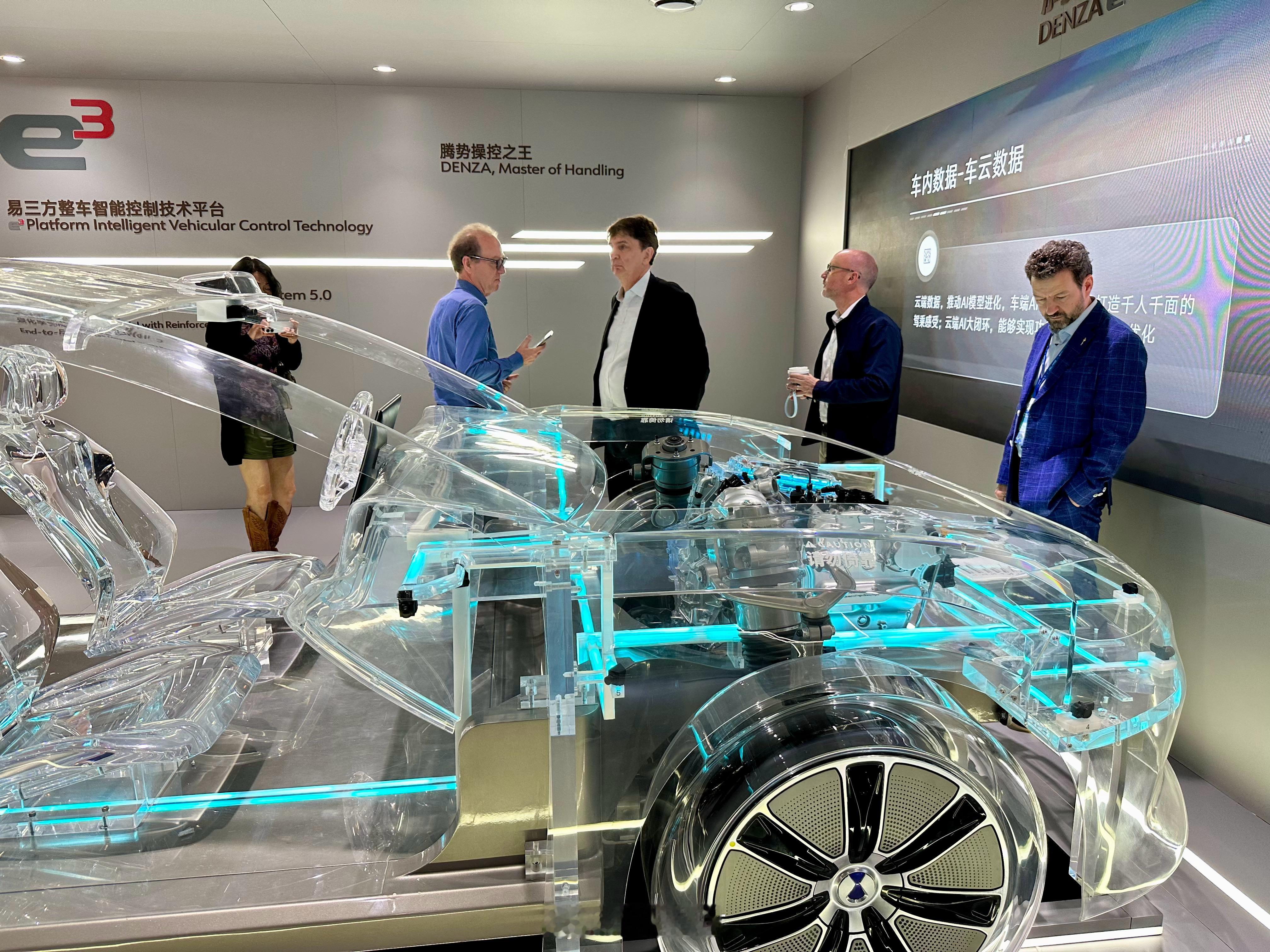 根据我的观察，2026年北京车展，参观比亚迪的老外最多 北京·中国国际展览中心顺