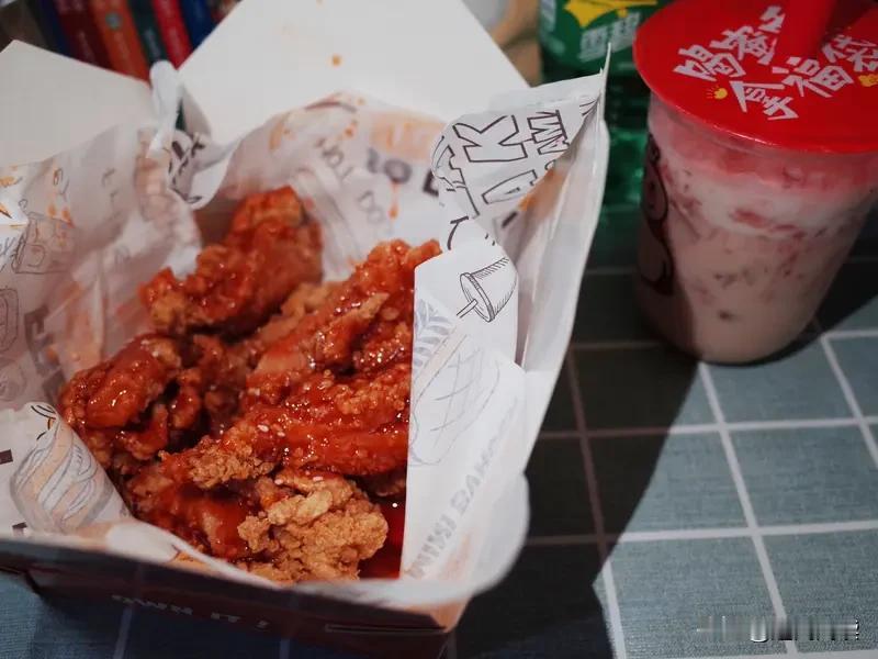 你点的网红外卖可能来自厕所！记者暗访幽灵厨房实录！

家人们，你们点的网红外卖说