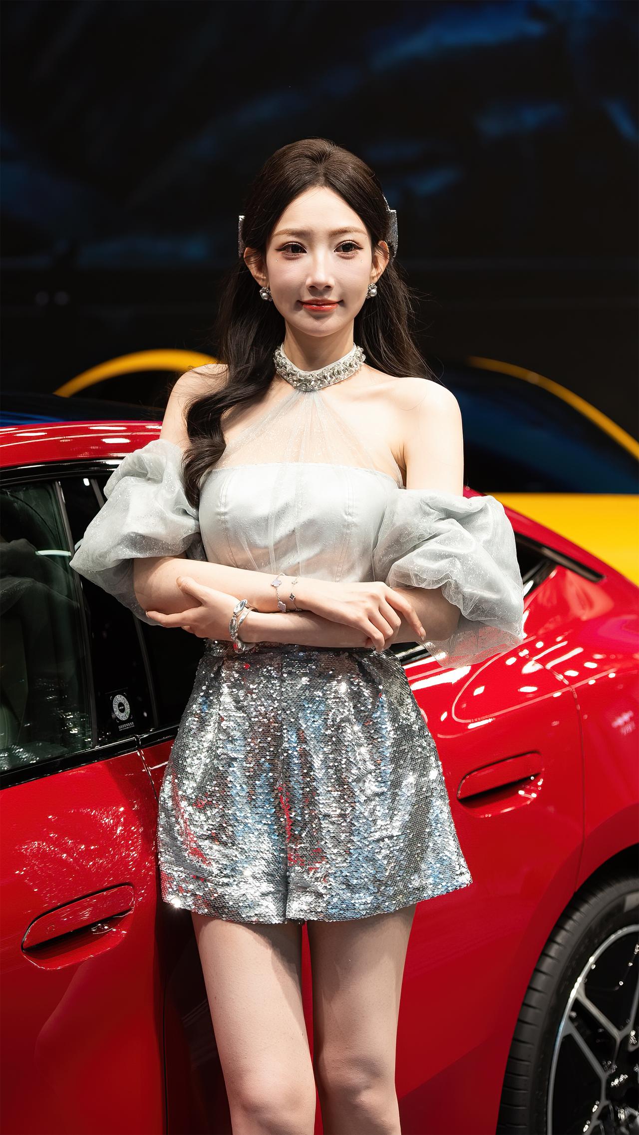 成都车展大瑞瑞车模美女 车展现场 好看的小姐姐