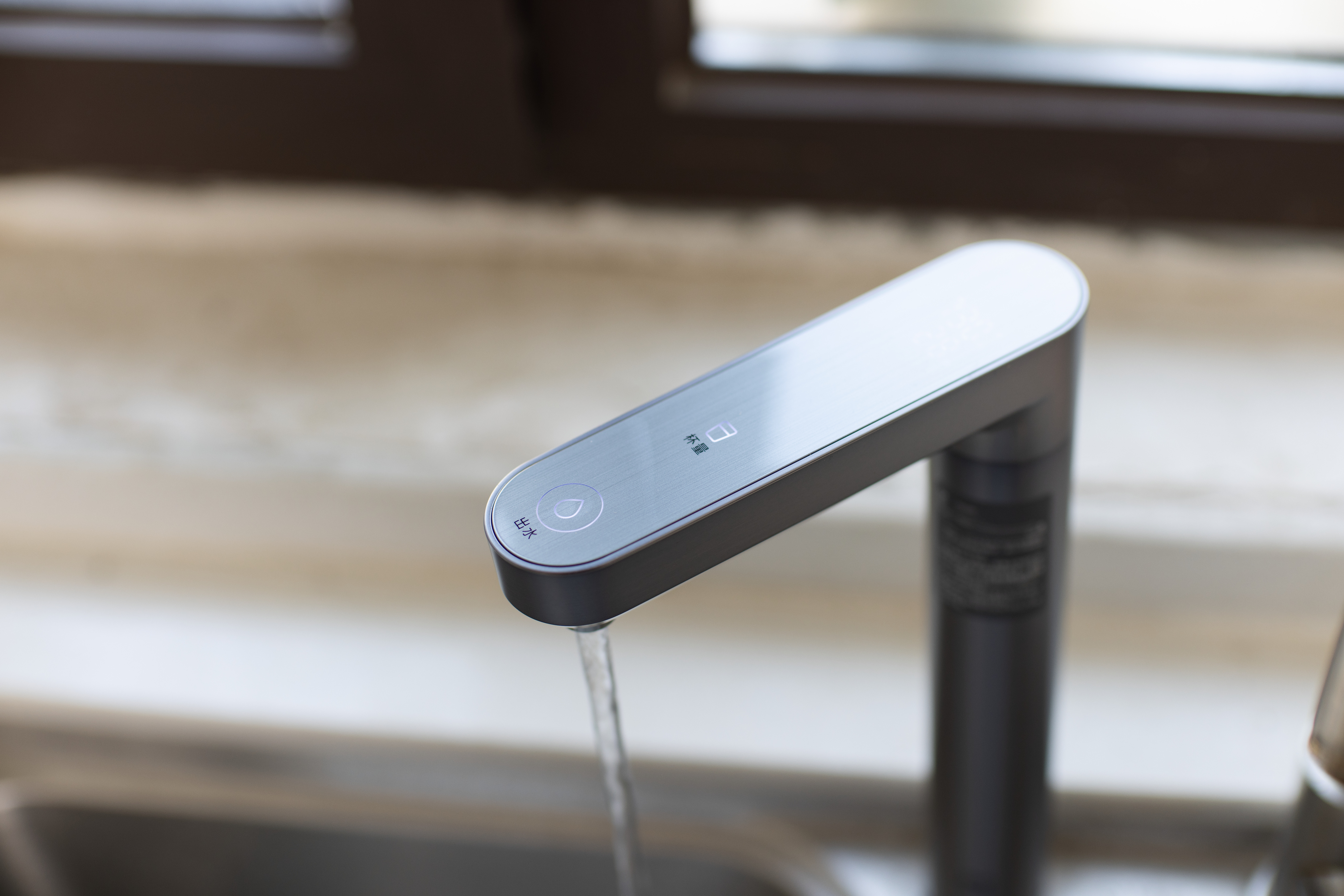 米家净水器 2 1200G版本，小米商城售价1499元起，算是很有性价比的一款～