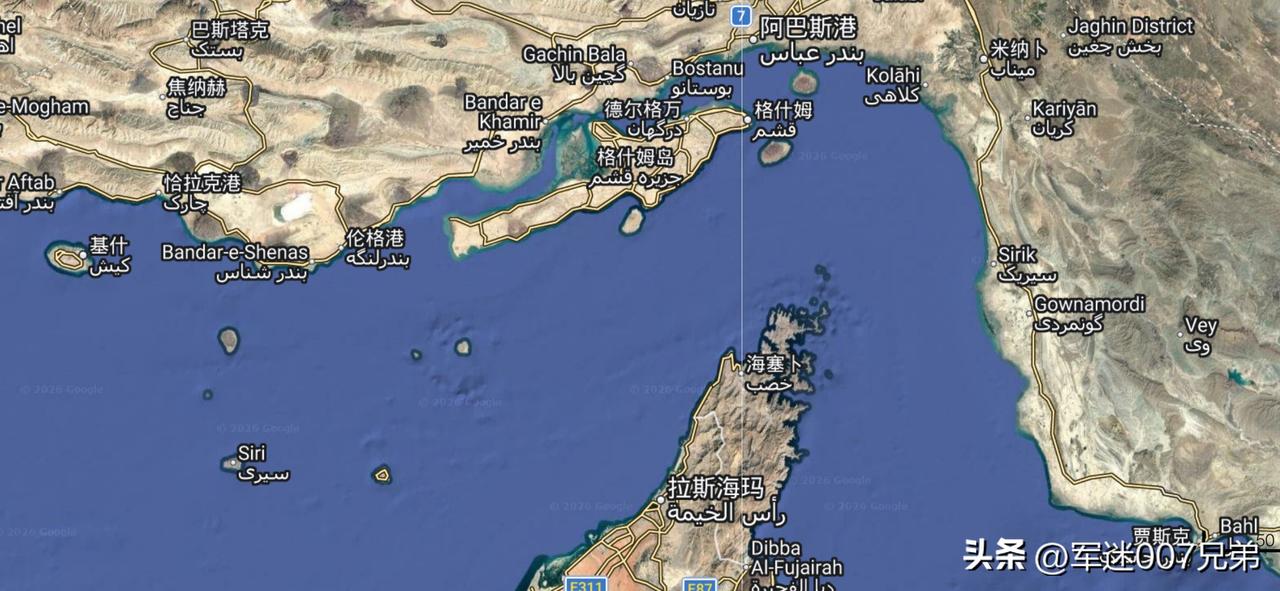 即使美军先发制人，全面空袭伊朗海岸与海岛，也不能在开战前，直接炸碎这套“海峡组合