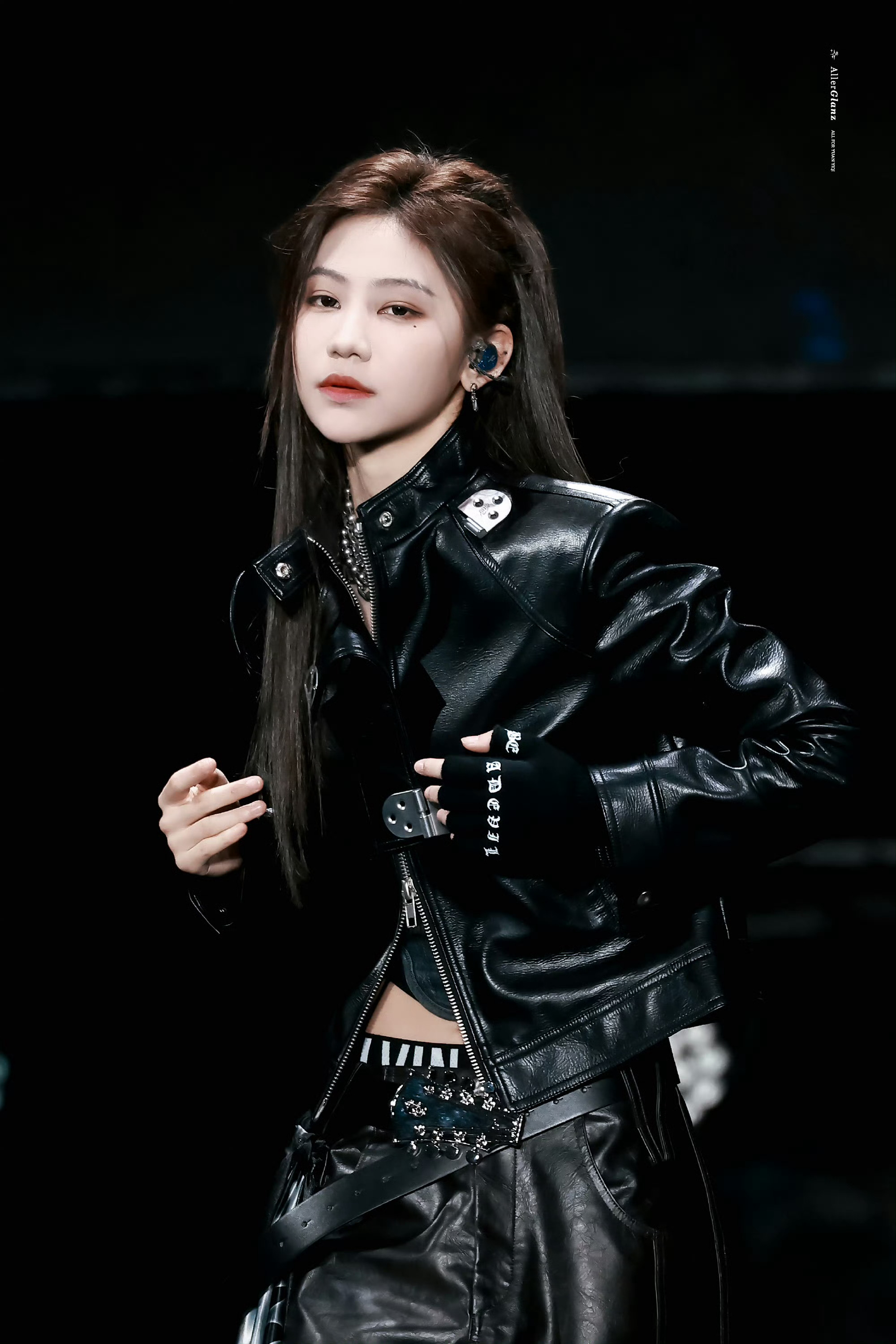 我就喊出这五个字：袁一琦好帅 ​​​