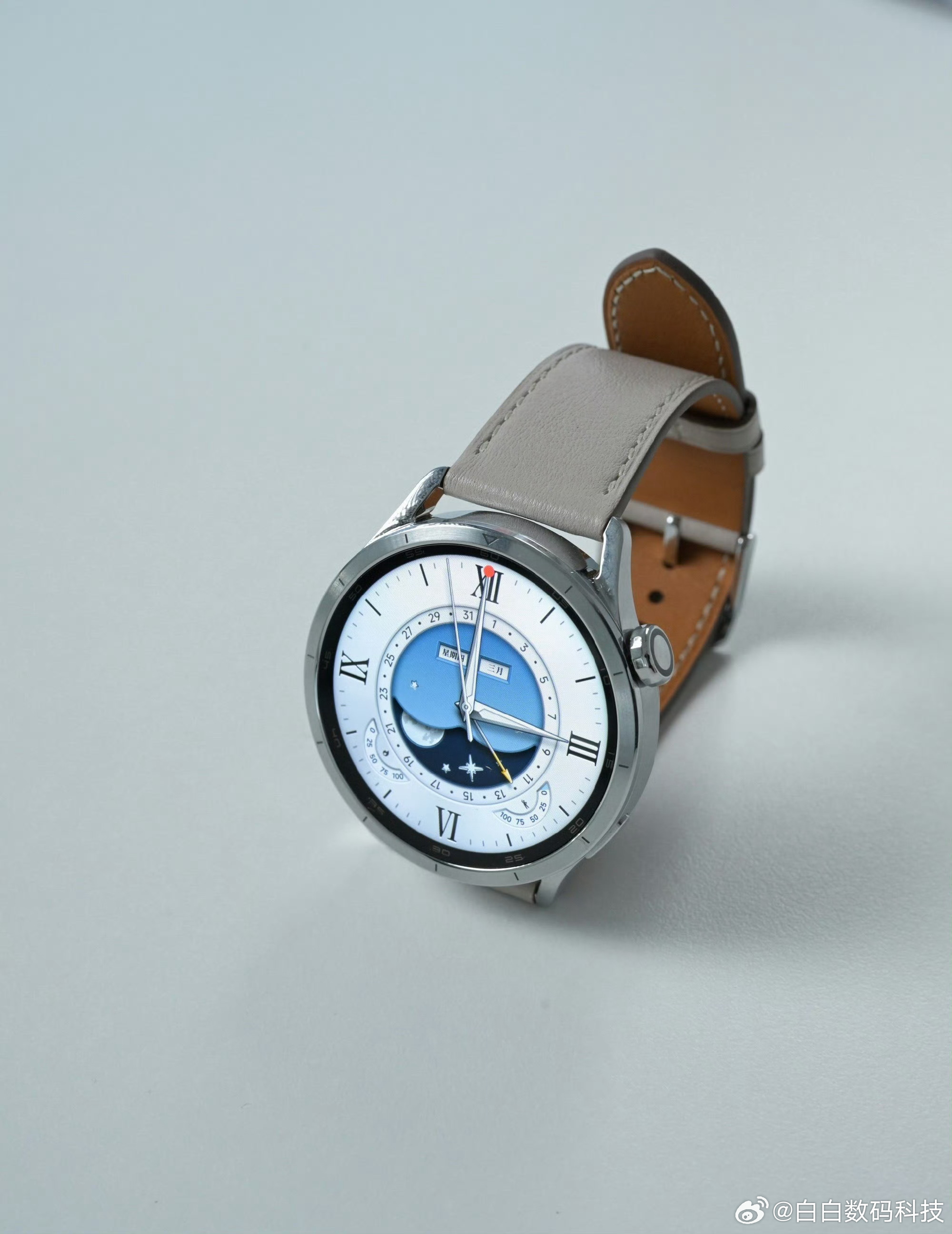 月鳞绮纪Xiaomi Watch S5，316L不锈钢+1.48英寸AMOLED