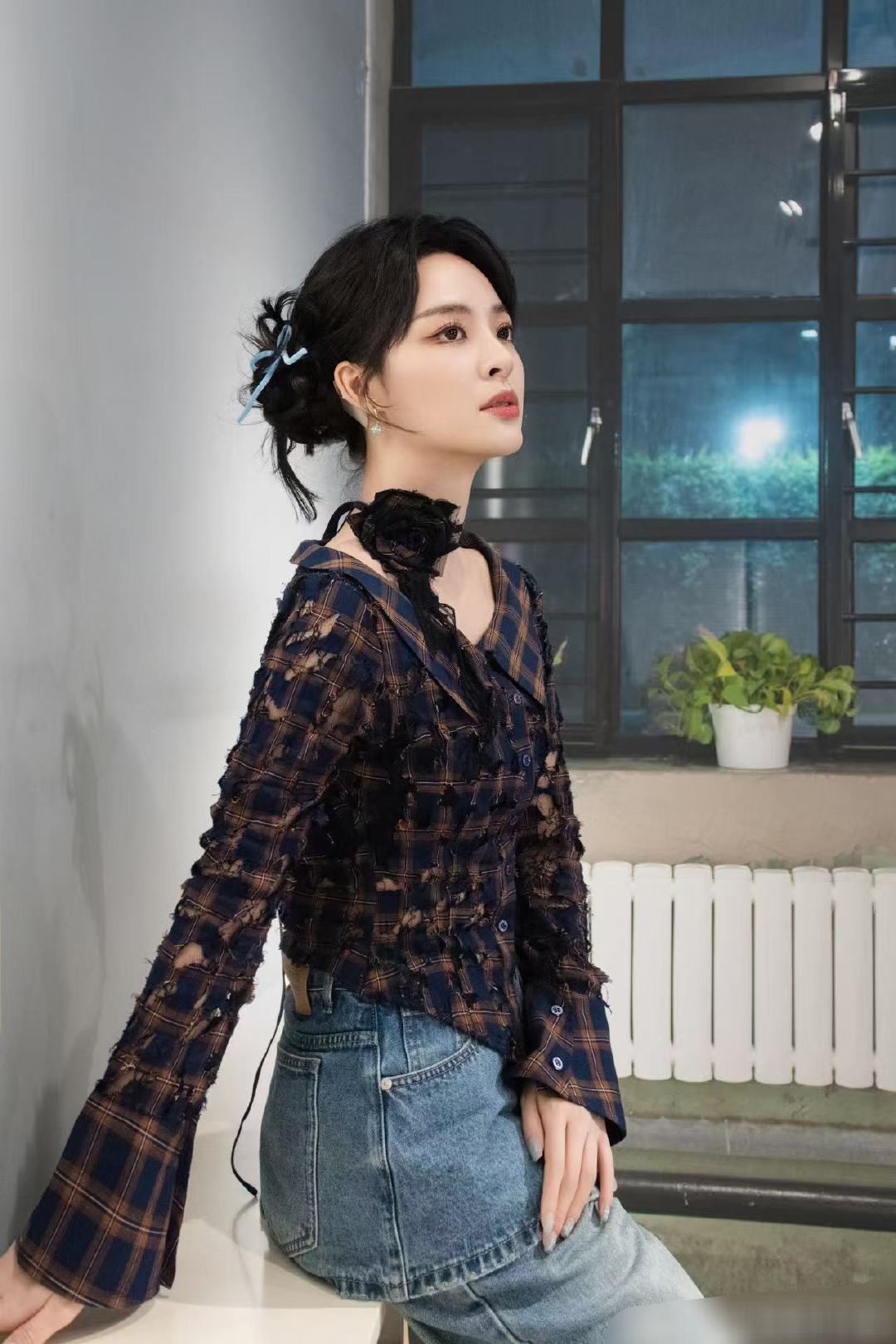 李莎旻子长文回应工作焦虑看李莎旻子长文狠狠共情了！镜头前大方主持，私下怕淘汰慌到
