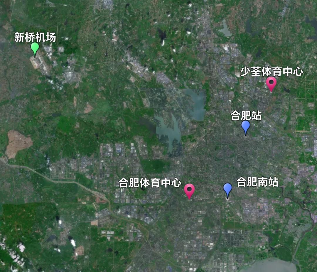 2025年11月中旬合肥两场演唱会同期开唱
合肥体育中心：周深演唱会，2025年