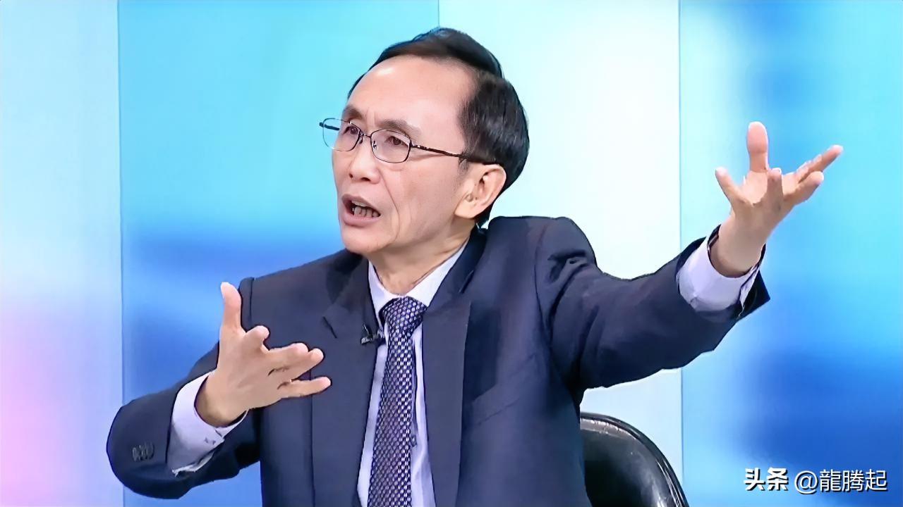 吴子嘉当众警告郑丽文：别鬼扯！一场蓝营内部选举策略与路线之争
 
我最近一直在关