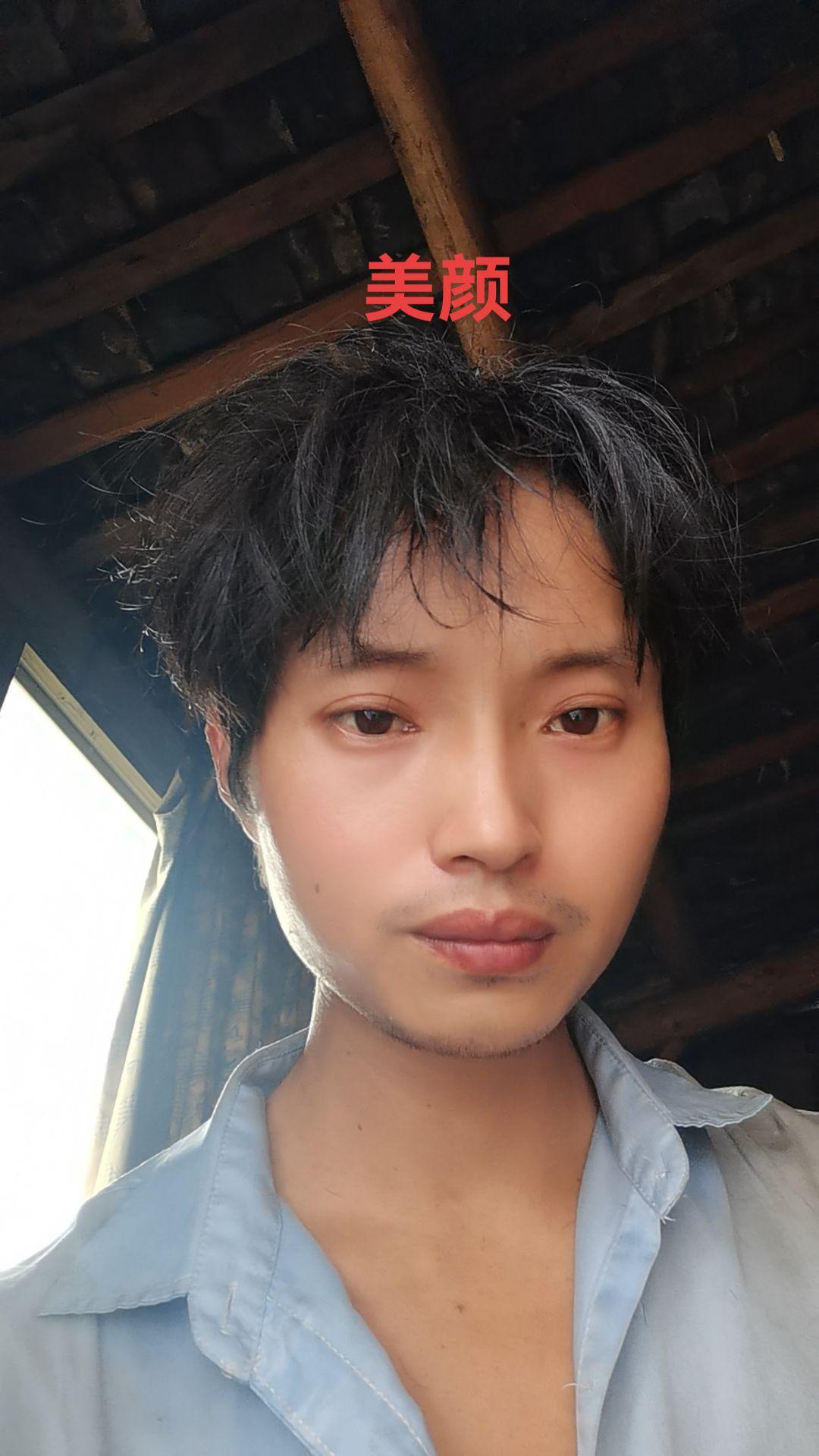 那样的爱情不是幸福，是苦难。我分析了千遍万遍，认为自己不可能会遇到幸福...